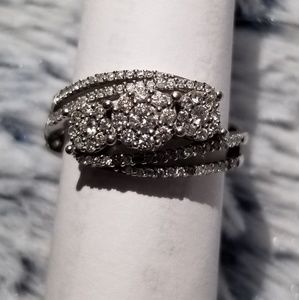 Jared Size 5 diamond ring
